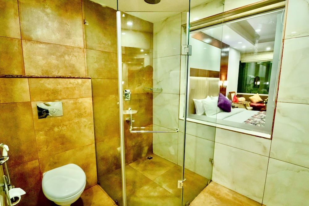 The Allure Grand Resort -A Majestic Riverside Retreat