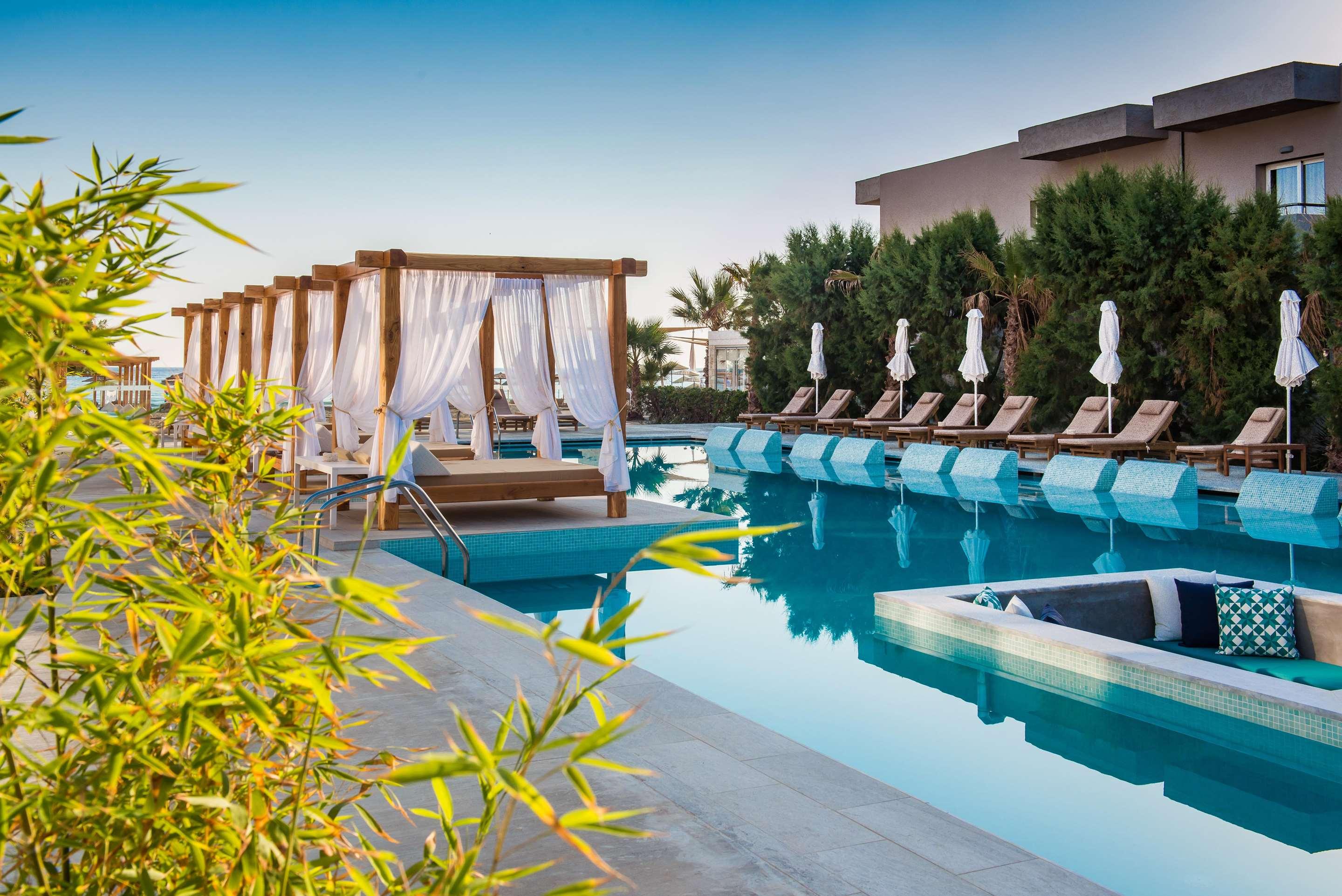 ice-4288209-a992ac-694655 Paralos Lifestyle Beach