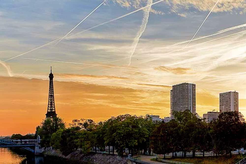 Loft 5 places with view on Eiffel Tower Ile de France - Paris visuel 4/5 Loft 5 places with view on Eiffel Tower Ile de France - Paris visuel 4/5