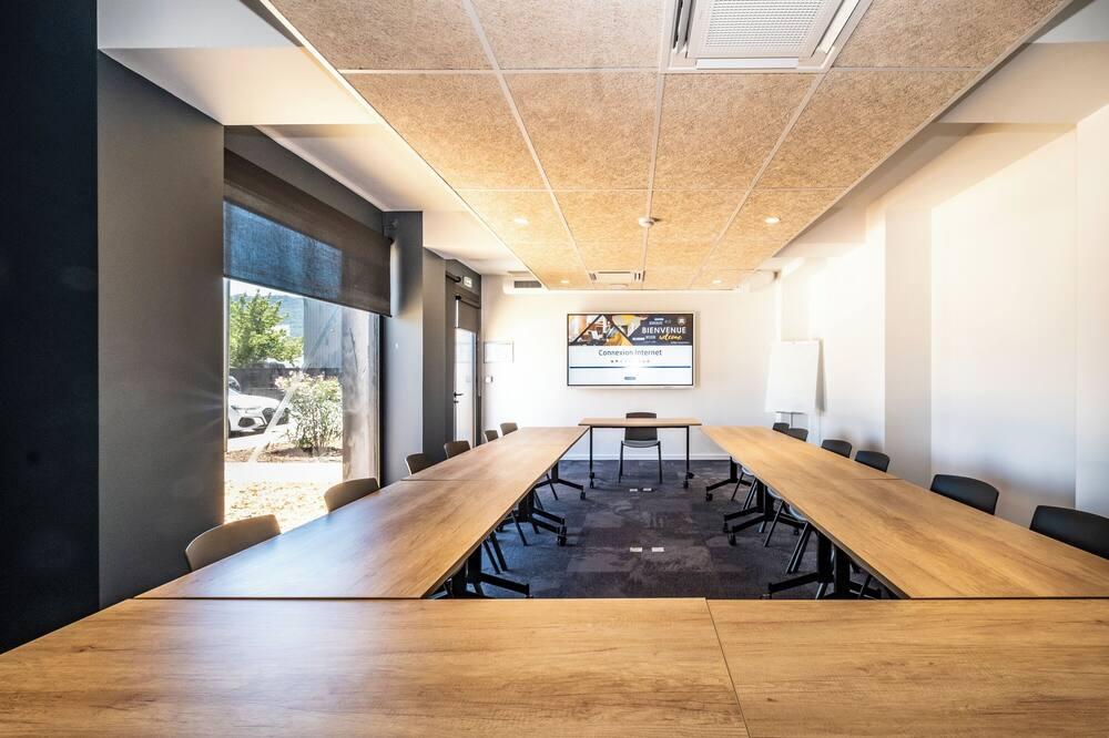 Hôtel Le Relais des Brasseurs Aubagne - Provence-Alpes-Côte d'Azur - Aubagne visuel 4/5 Hôtel Le Relais des Brasseurs Aubagne - Provence-Alpes-Côte d'Azur - Aubagne visuel 4/5