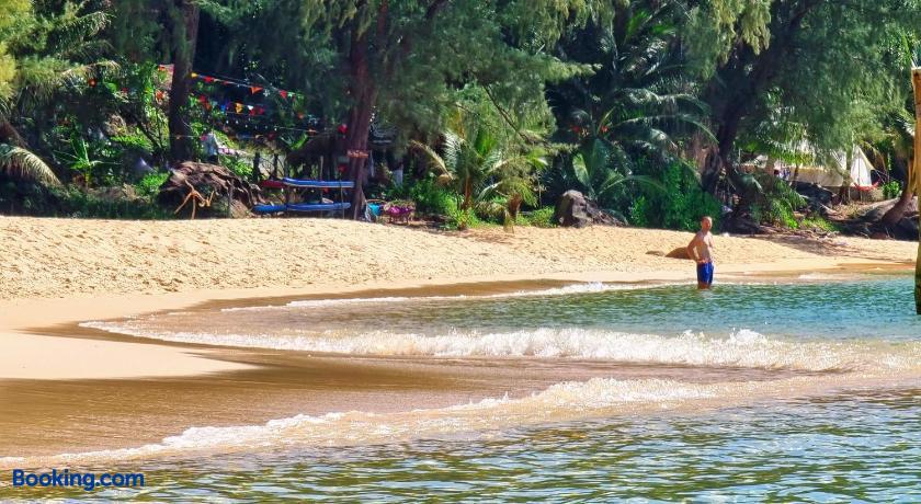 booking-898259-432588979-311464 Sunboo Beach Bungalows