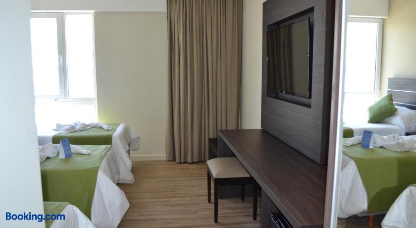 booking-4393352-176372244 Hotel Oscar Lescano