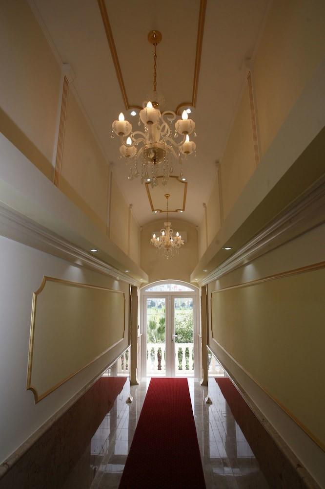 sembo-2111551-0b17dd-408625 Hotel Las