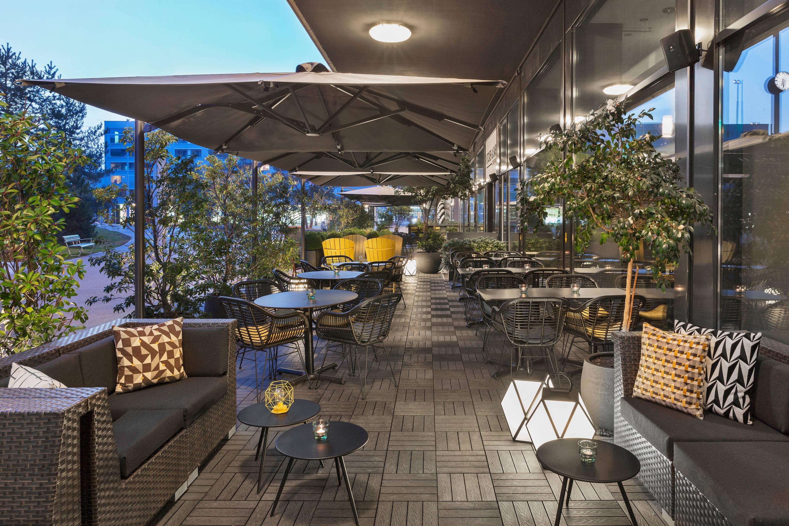 Courtyard by Marriott Zurich North $122 ($̶2̶1̶9̶). Zurich Hotel Deals ...