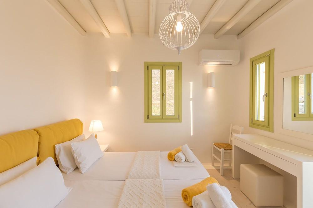 sembo-3940958-eacdd0-618553 Lyra Villas Mykonos