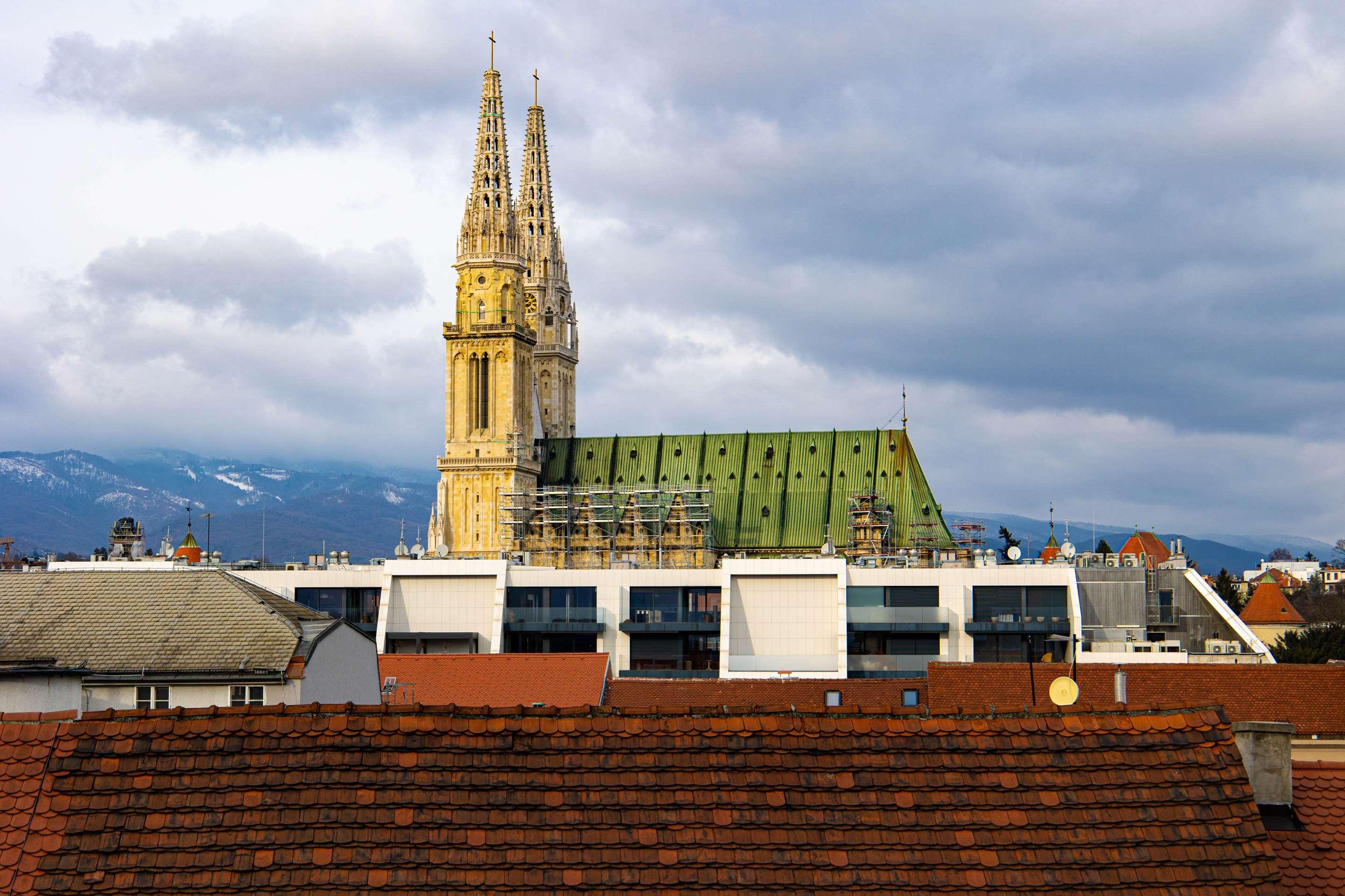 ice-10299400-107155071-686706 art'otel Zagreb