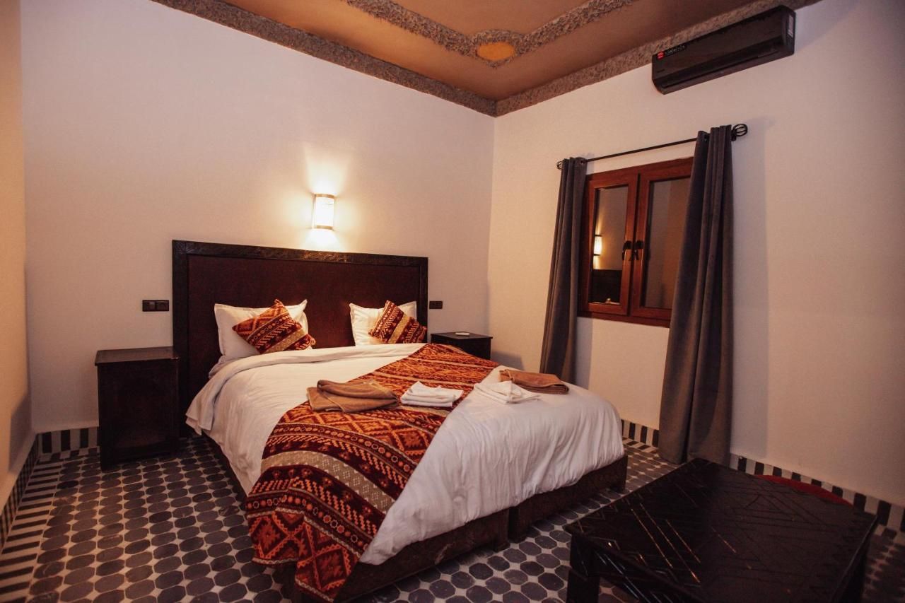 Traditional Riad Merzouga Dunes