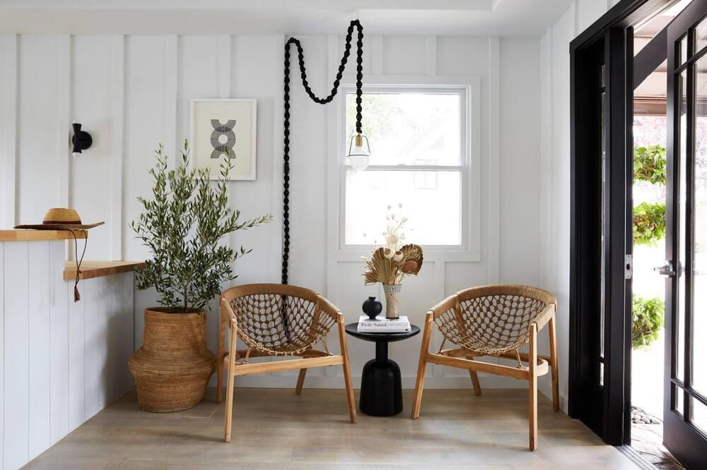 San Luis Creek Lodge