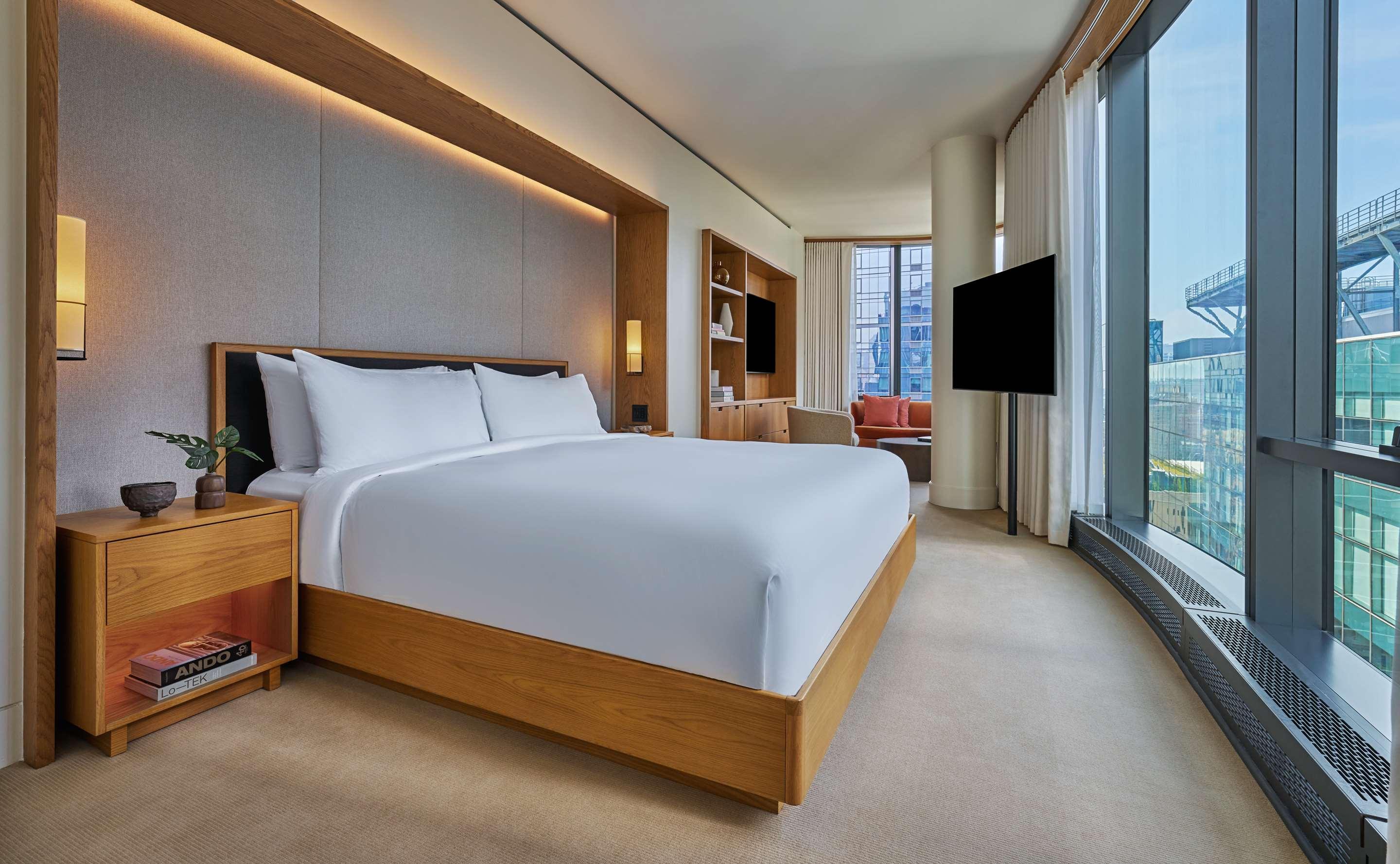 ice-7760370-109381736-394100 Pendry Manhattan West
