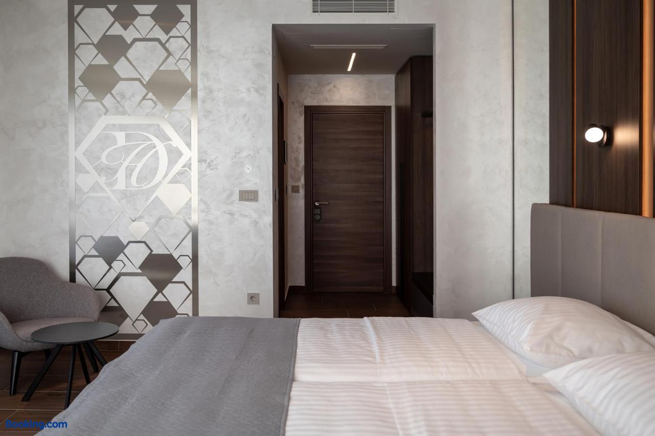 booking-1071944883-600609194-790280 Diamond Hotel