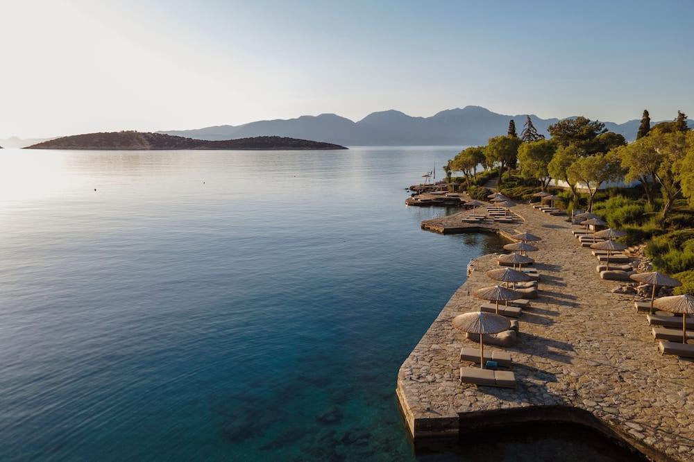 Minos Beach art hotel