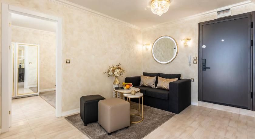 Onyx Beach Residence - Free Parking & Beach Access