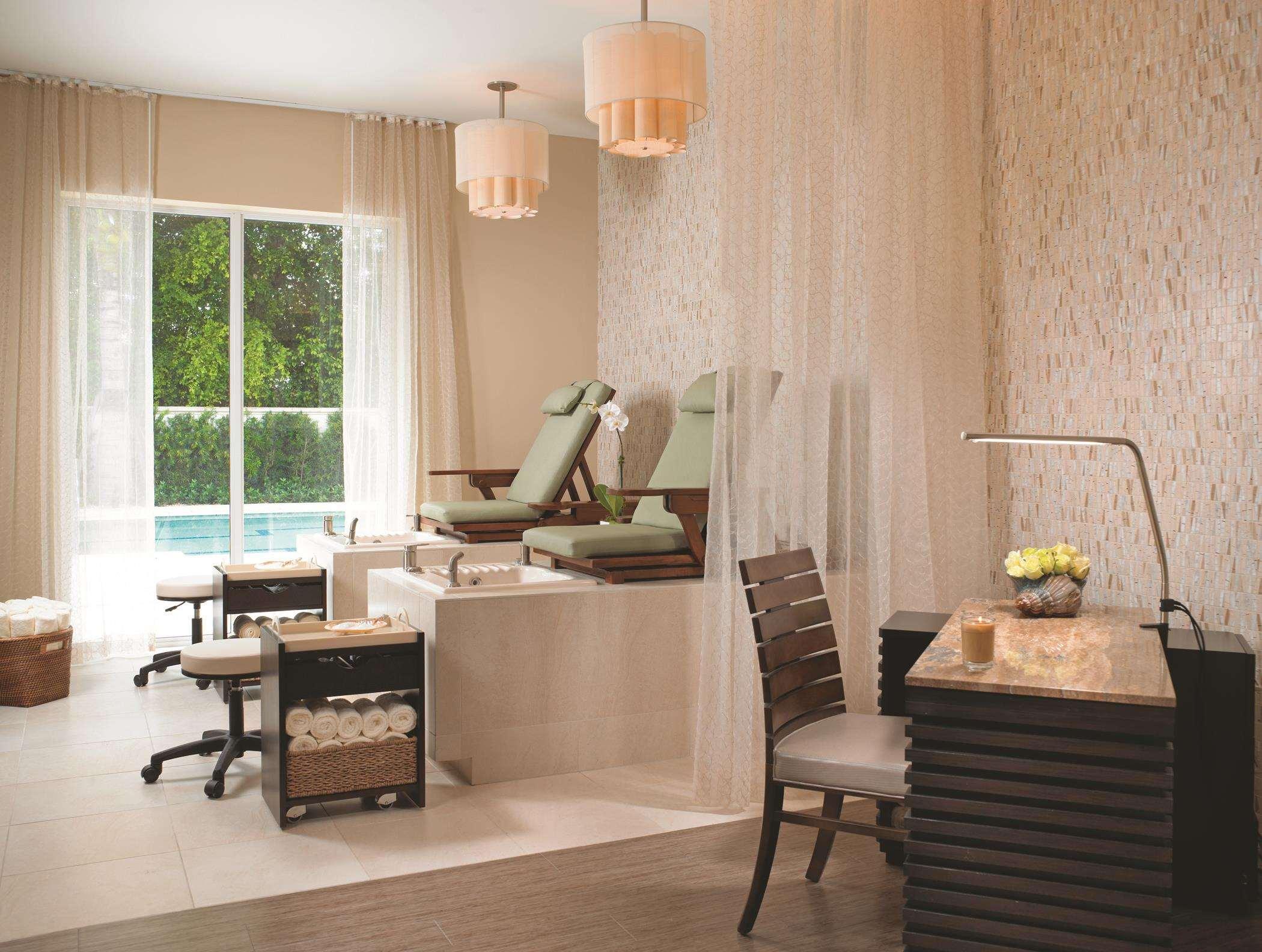 ice-123496-65014731_3XL-993419 The Seagate Hotel & Spa