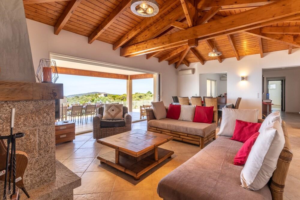 Magnificent Villa Heated Swimming Pool Jacuzzi Panoramic Sea View 3km From The Beach Corsica - Serra-di-Ferro visuel 5/5 Magnificent Villa Heated Swimming Pool Jacuzzi Panoramic Sea View 3km From The Beach Corsica - Serra-di-Ferro visuel 5/5