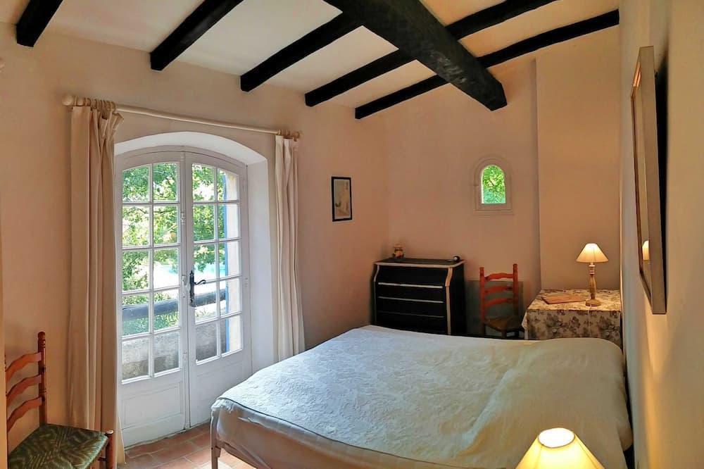 St-Tropez peninsula, 6 bedrooms with large pool Provence-Alpes-Côte d'Azur - Gassin visuel 3/5 St-Tropez peninsula, 6 bedrooms with large pool Provence-Alpes-Côte d'Azur - Gassin visuel 3/5