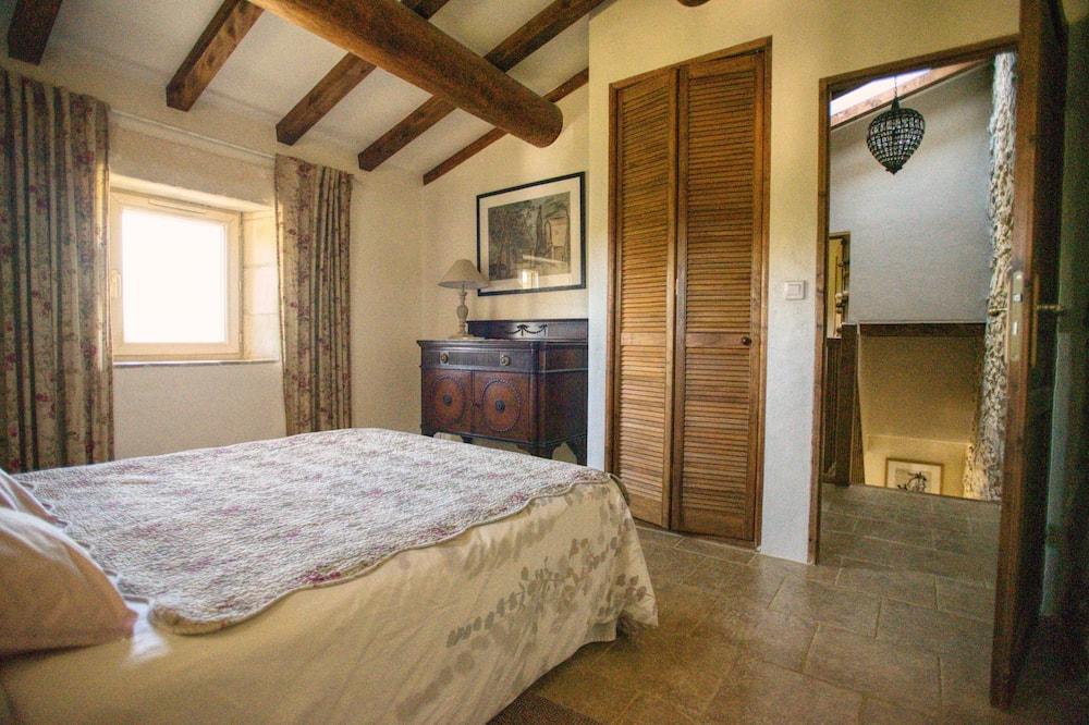 Charming house in the heart of the vineyards Provence-Alpes-Côte d'Azur - Tarascon visuel 5/5 Charming house in the heart of the vineyards Provence-Alpes-Côte d'Azur - Tarascon visuel 5/5