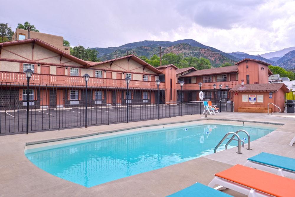 hotels near air force academy colorado springs