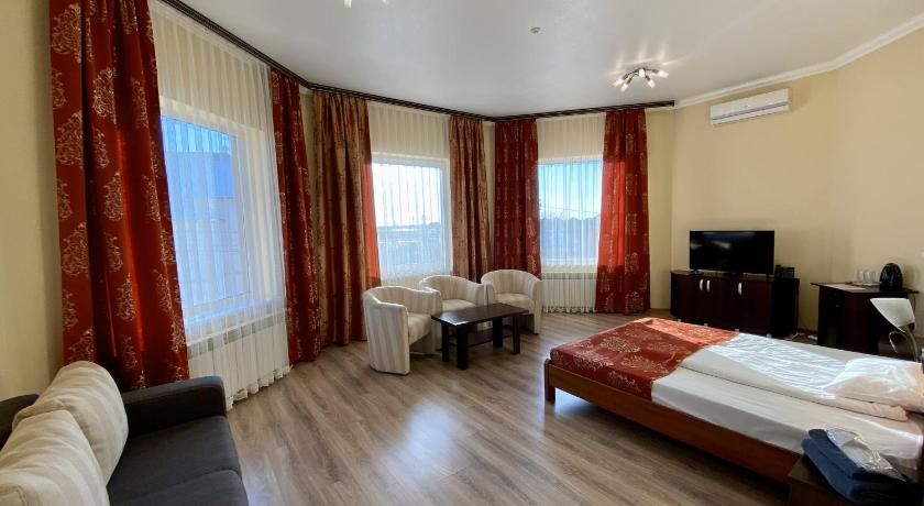 Sting Hotel & Event Palace