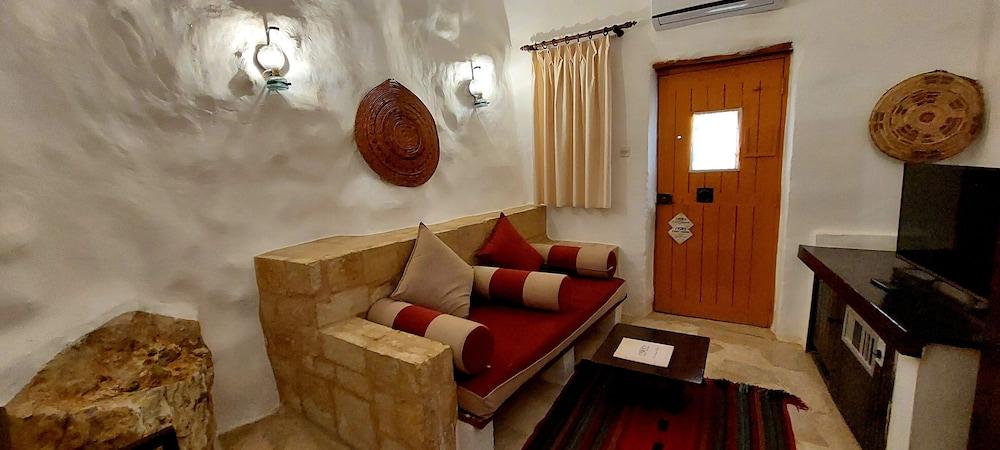 sembo-95733-5e6ff9-559044 Hayat Zaman Hotel And Resort Petra