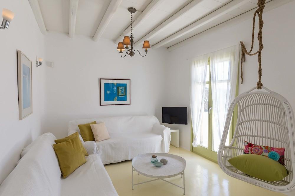 sembo-3940958-571fd7-899316 Lyra Villas Mykonos