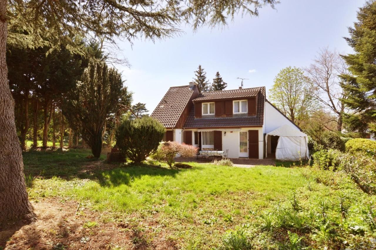 Maison chaleureuse à Férolles-Attilly 3