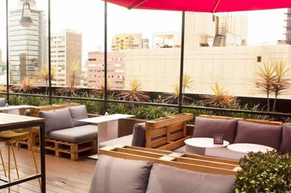 Radisson RED Miraflores