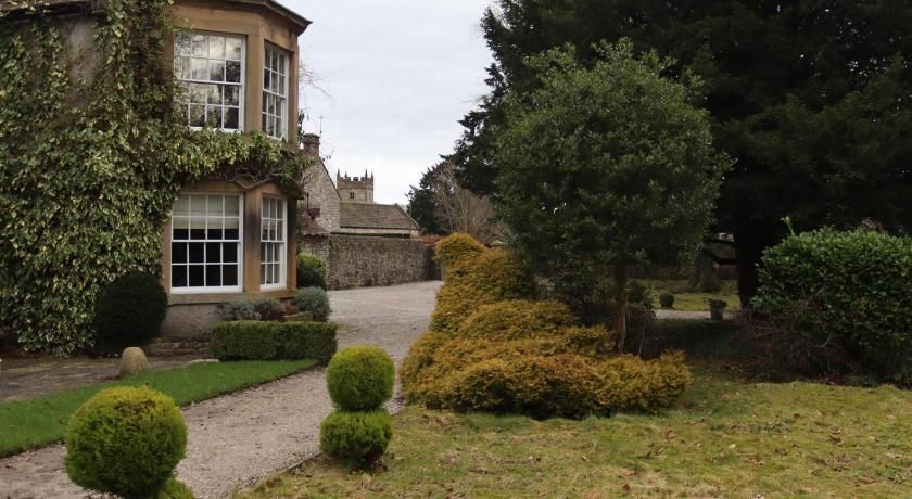 Rafters at Riverside House Hotel