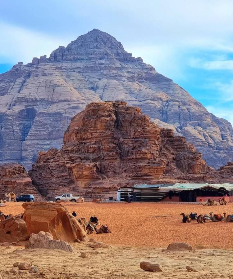 Bubble Sofia Luxury Rum Camp