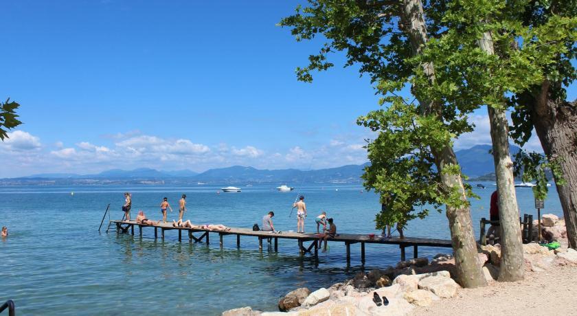 Albatross Mobile Homes on Camping Cisano & San Vito S. p. A. Lombardy - Bardolino visuel 4/5 Albatross Mobile Homes on Camping Cisano & San Vito S. p. A. Lombardy - Bardolino visuel 4/5