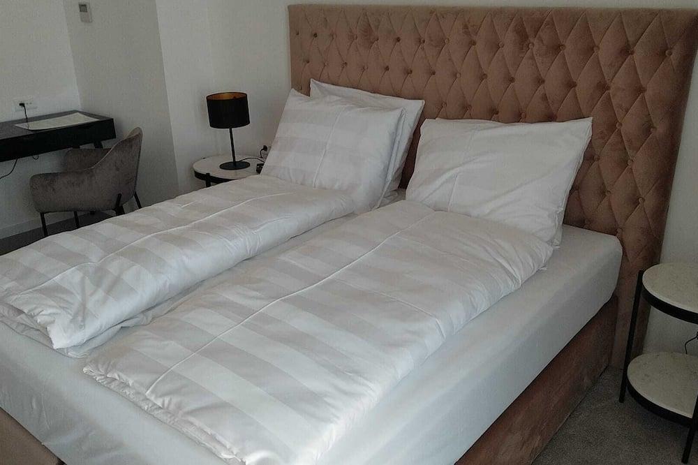 expedia_group-1071792907-137016248-160554 Hotel Oscar