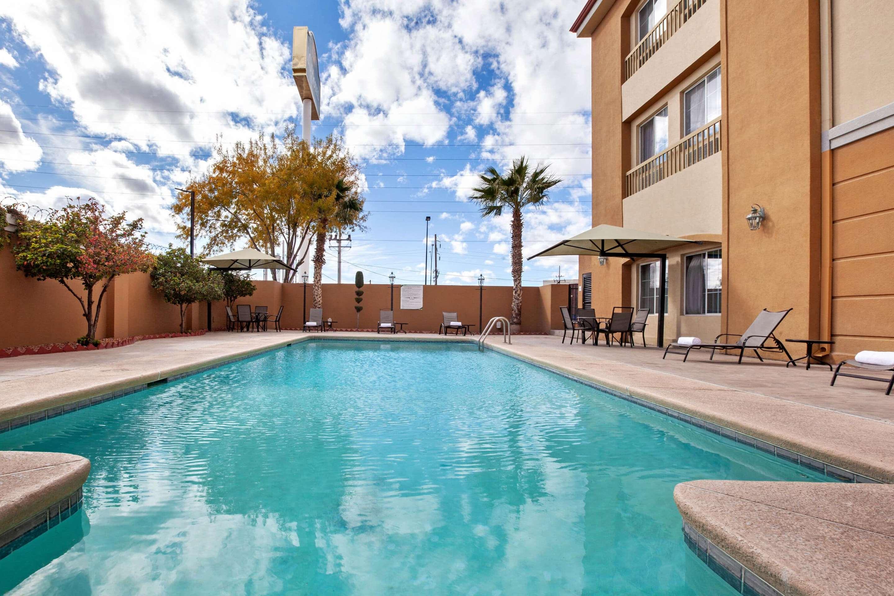 LQ Hotel by La Quinta Cd Juarez Near US Consulate en 1,482 (̶1̶,̶9̶8̶3̶). Ciudad Juárez LQ Hotel by La Quinta Cd Juarez Near US Consulate en 1,482 (̶1̶,̶9̶8̶3̶). Ciudad Juárez