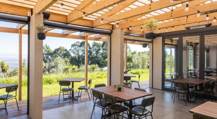 Tussock Hill Vineyard Retreats