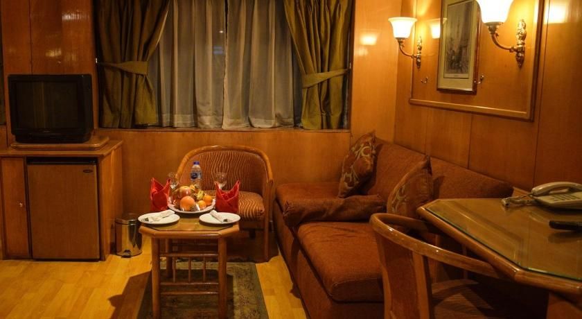 Nile Quest Cruise - 4 or 7 Nights From Luxor each Saturday and 3 or 7 Nights From Aswan each Wednesday