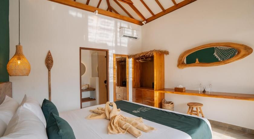Ehoa Bali Nyanyi Boutique Hotel - In Front Of Entrance To Nuanu
