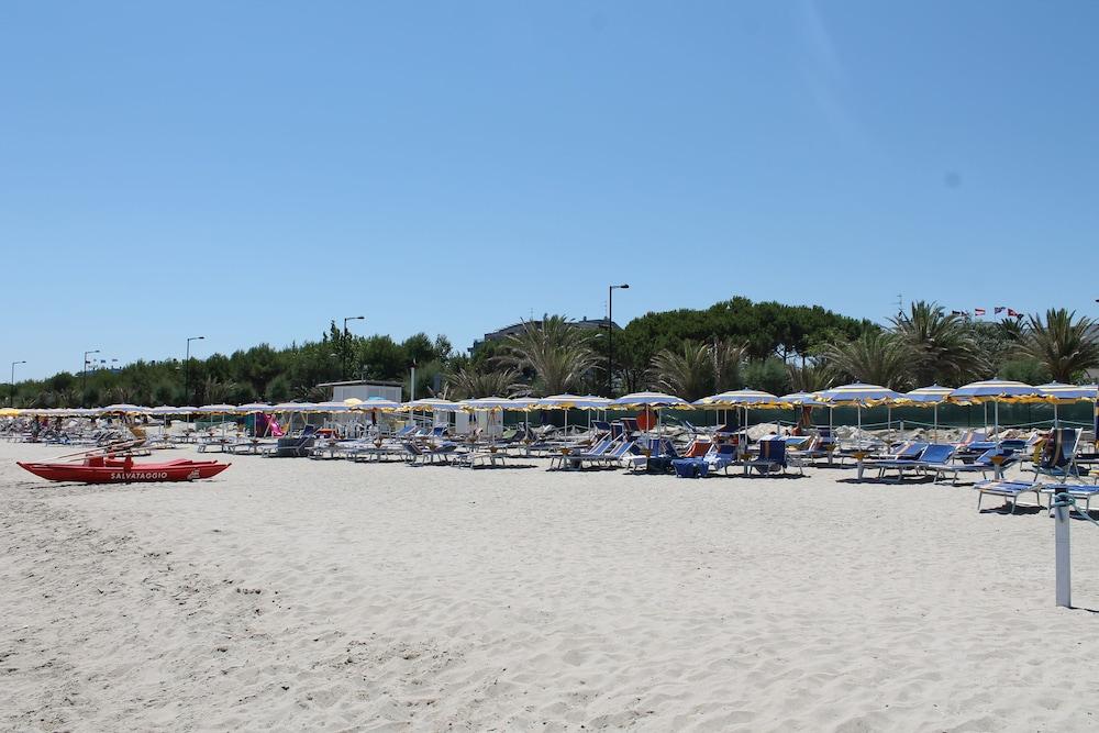 Hotel San Remo Abruzzen - Martinsicuro visuel 5/5 Hotel San Remo Abruzzen - Martinsicuro visuel 5/5
