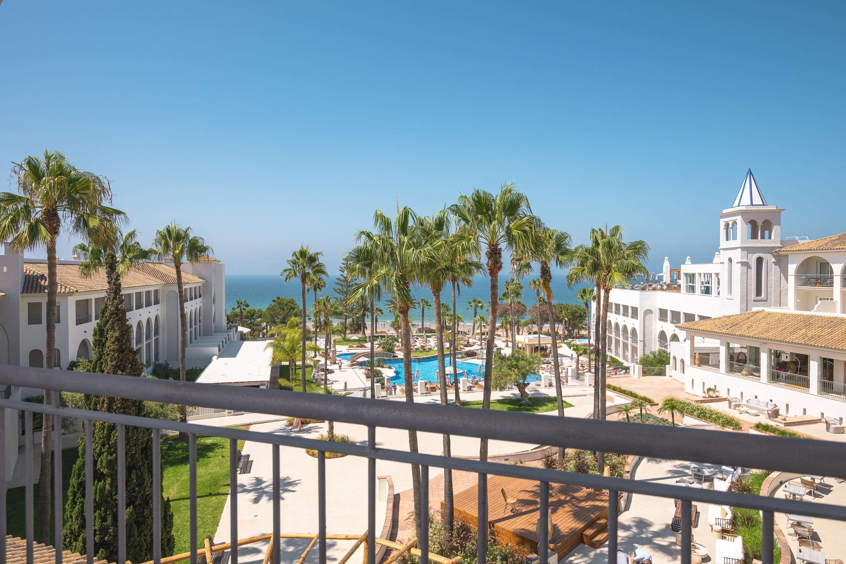 ice-1070823493-e49a5c-918312 Daia Slow Beach Hotel Conil