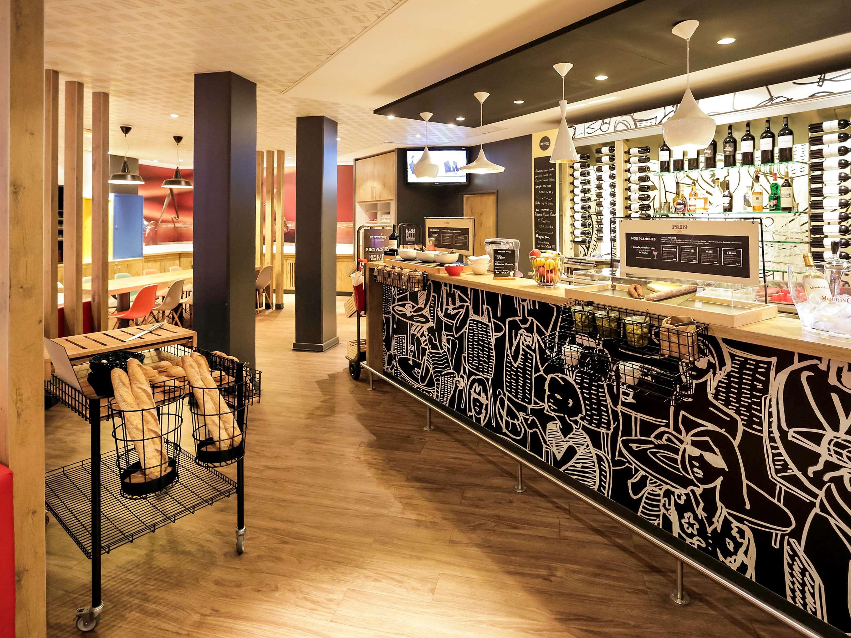 ibis Bordeaux Centre Bastide Aquitaine - Bordeaux visuel 1/5 ibis Bordeaux Centre Bastide Aquitaine - Bordeaux visuel 1/5