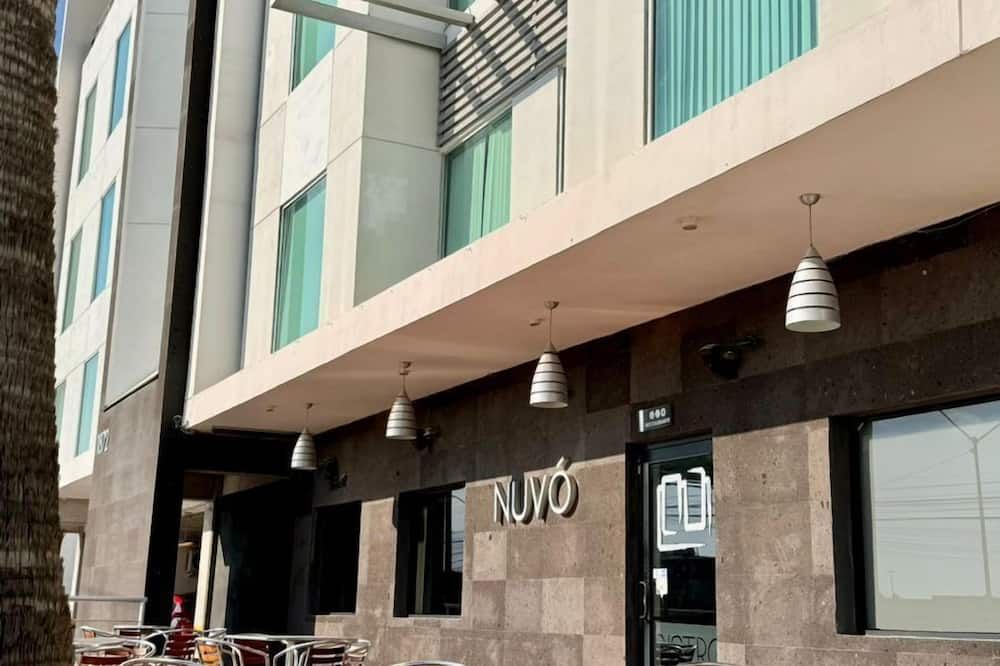 Hotel Nuvo