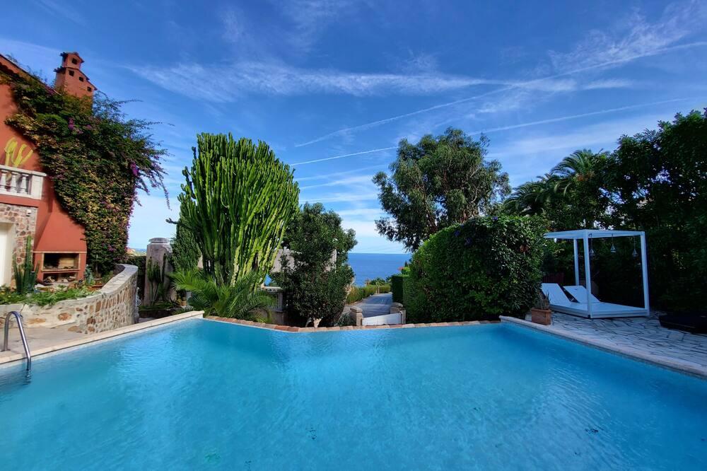 Villa lours Provence-Alpes-Côte d'Azur - Le Trayas visuel 4/5 Villa lours Provence-Alpes-Côte d'Azur - Le Trayas visuel 4/5