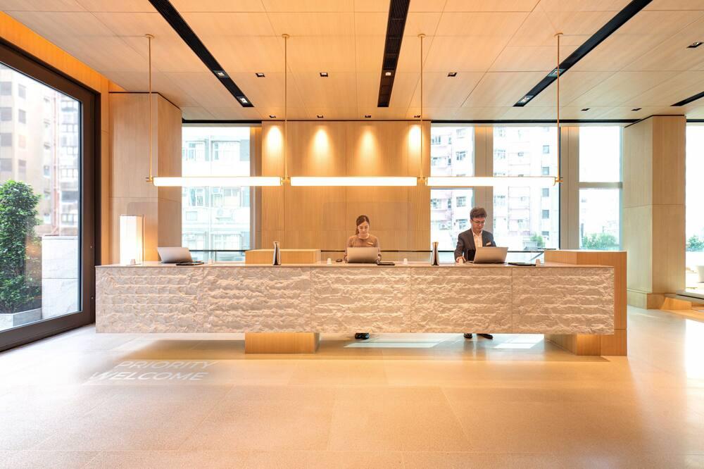 expediav2-8499653-daa1a2-637254 Aki Hong Kong - MGallery