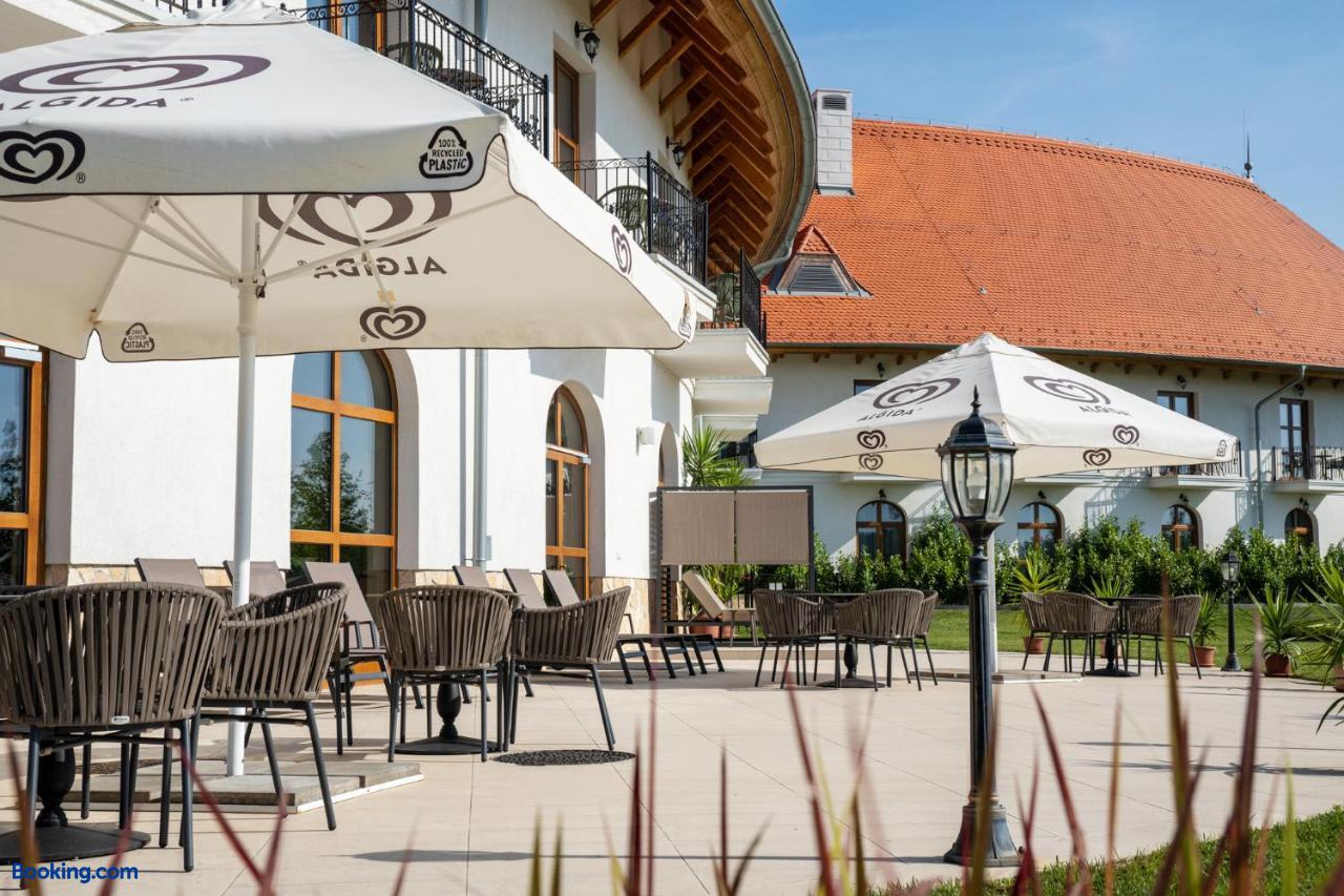 booking-9334937-604879353-545952 Hungarikum Hotel