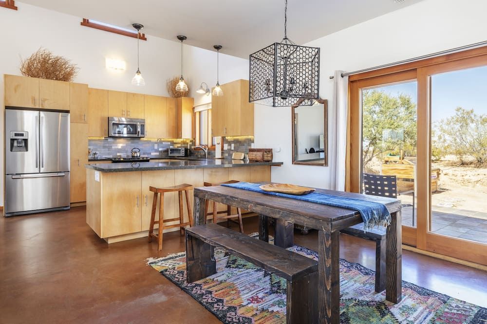 Constellation Compound