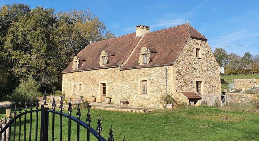 Villa spacieuse avec piscine chauffée, à coté de Sarlat Aquitaine - Meyrals visuel 1/5 Villa spacieuse avec piscine chauffée, à coté de Sarlat Aquitaine - Meyrals visuel 1/5
