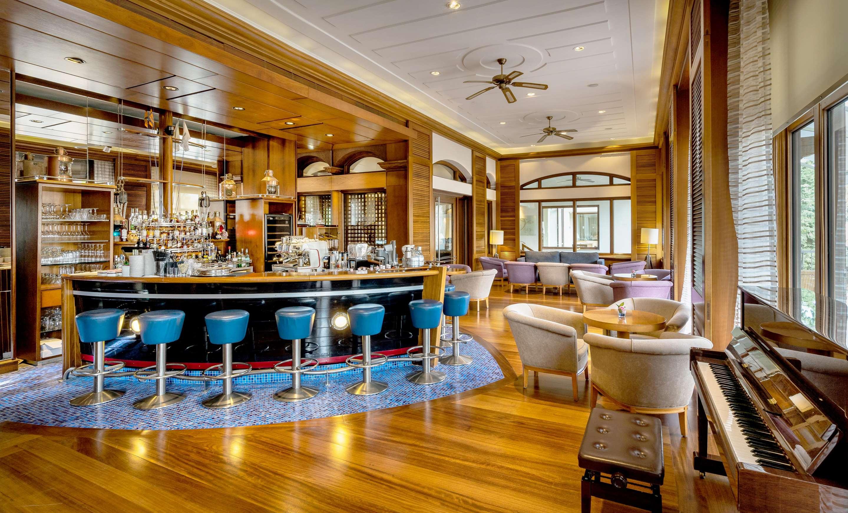 ice-75663-772ac4-745862 Columbia Beach Resort