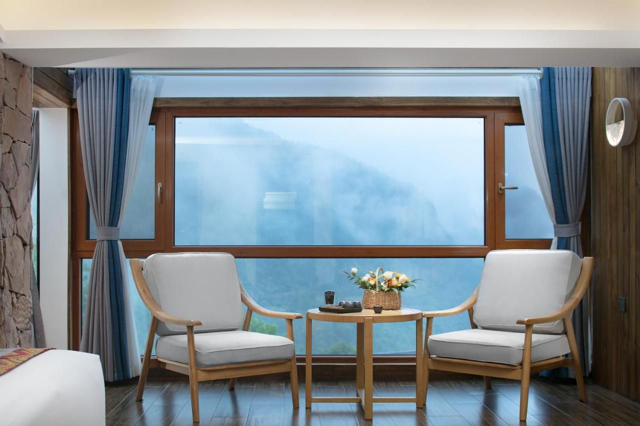 Hilltop House Resort