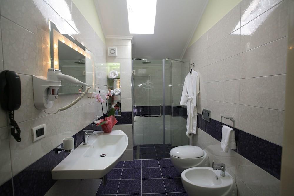 sembo-2111551-b99d05-993519 Hotel Las