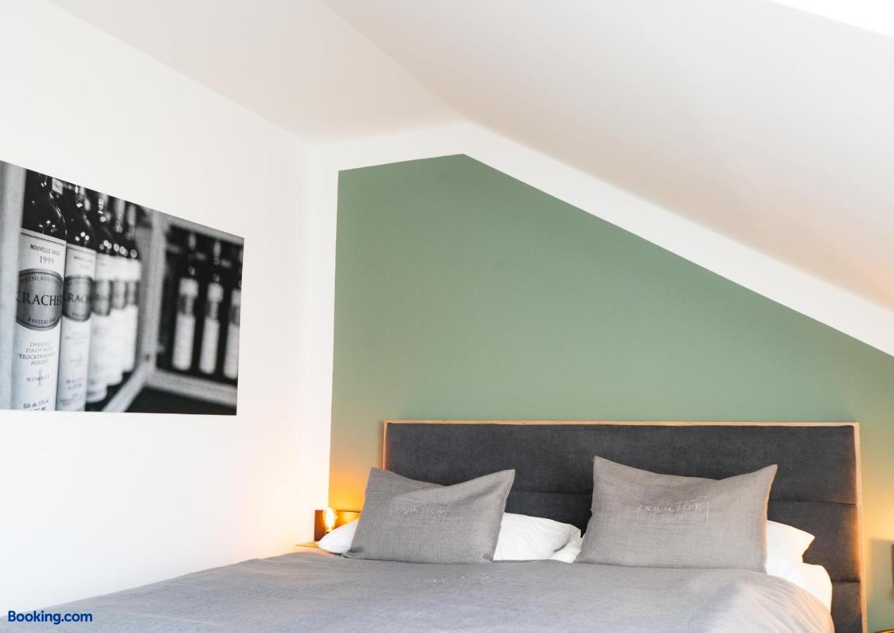 booking-1070737282-568752150-951258 Kracher Hotel Doppelzimmer - inklusive Pool