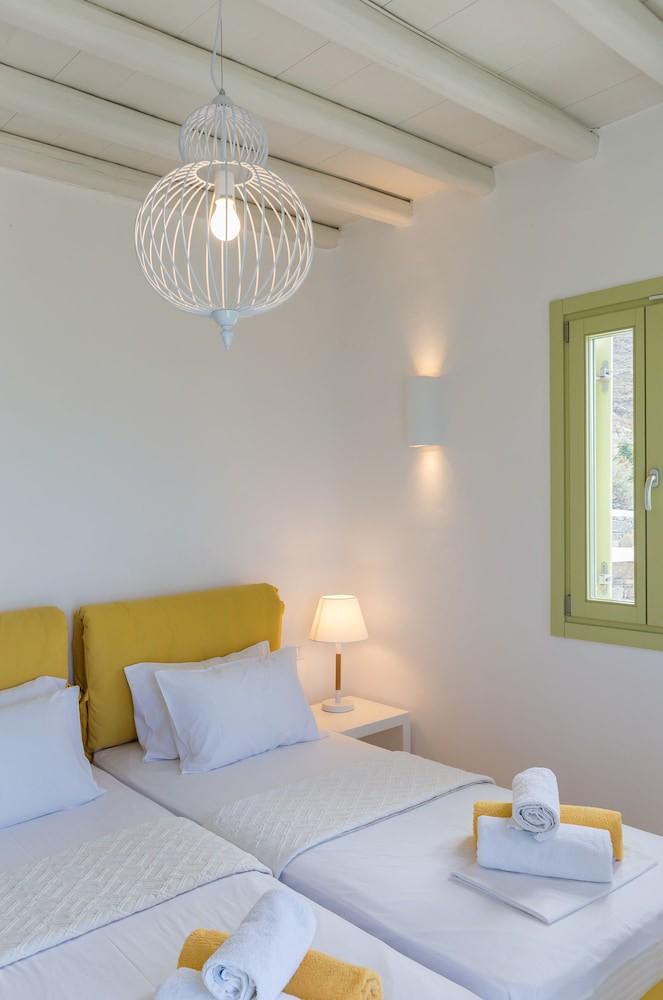 sembo-3940958-edff35-318001 Lyra Villas Mykonos