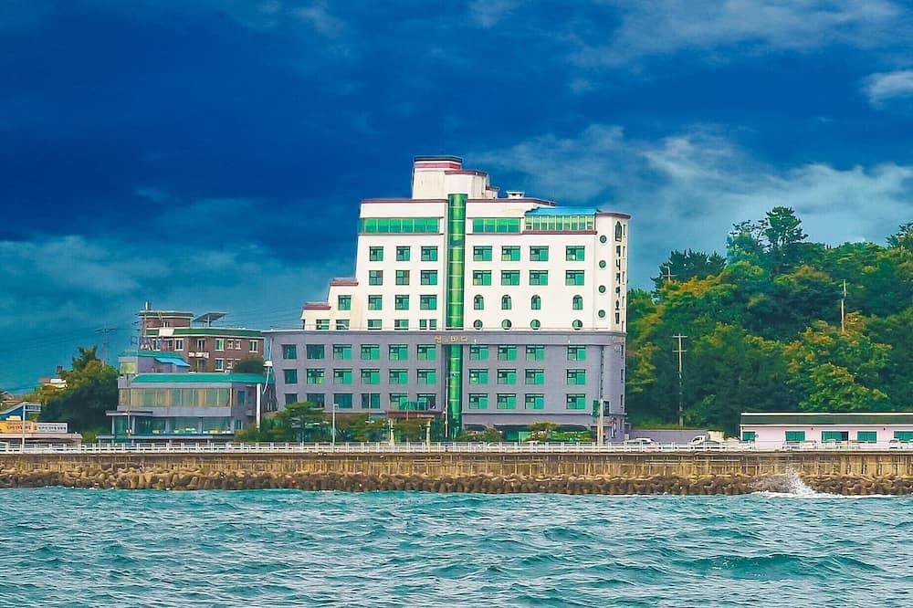 베니키아 호텔 산과바다 대포항