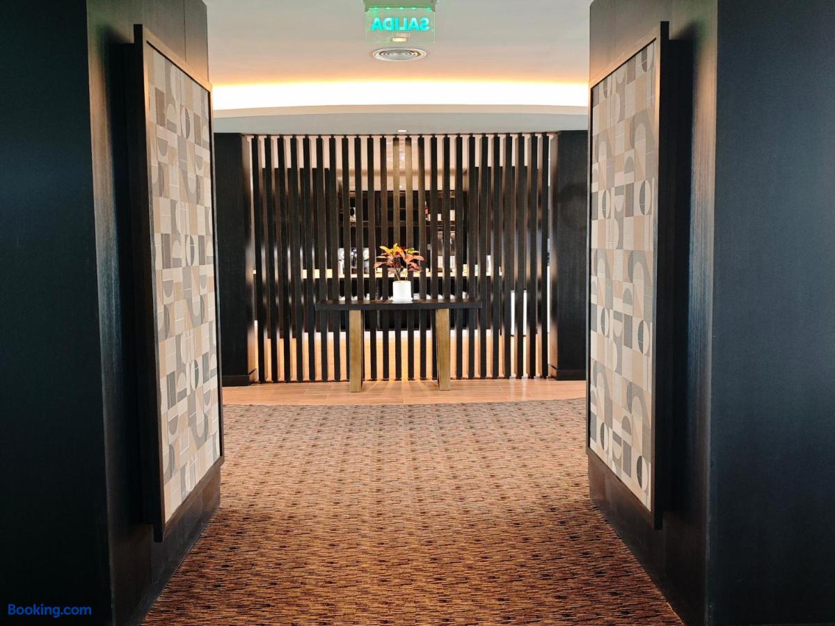 booking-1072106157-627744923-738335 Hotel y Casino del Río - Viedma